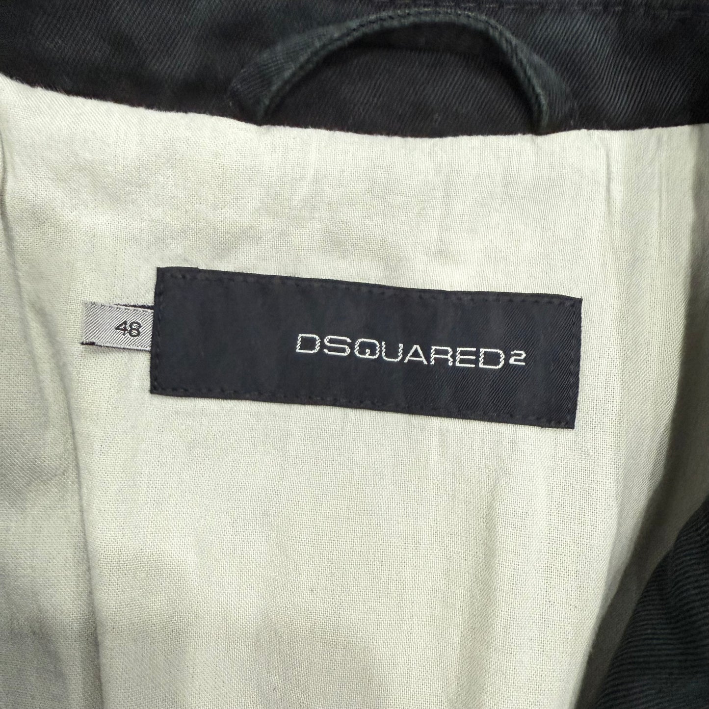 AW2004 DSQUARED2